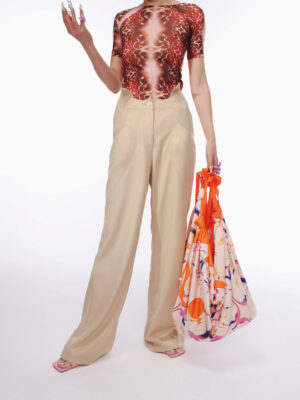愛心解構剪裁寬褲 Beige Paneled Trousers