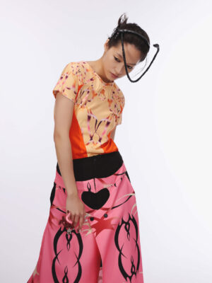 淡橘印花撞色愛心剪裁抽皺修身上衣  Light Orange Floral Colorblock Heart Pleated Slim-Fit Top